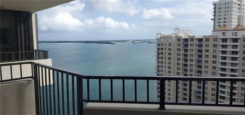 520 Brickell Key Drive, Unit PH01 Miami, FL 33131 - Photo 11 of 38 Photo 11