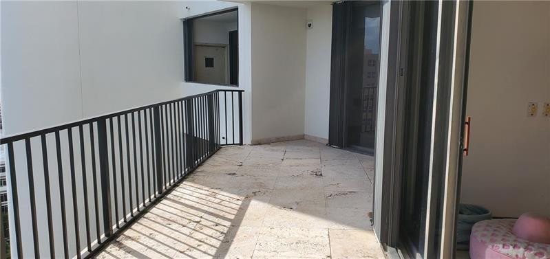 520 Brickell Key Drive, Unit PH01 Miami, FL 33131 - Photo 12 of 38 Photo 12