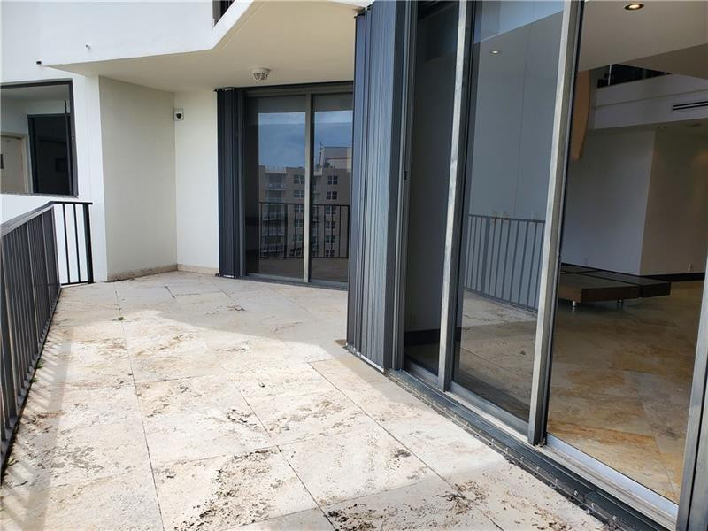 520 Brickell Key Drive, Unit PH01 Miami, FL 33131 - Photo 13 of 38 Photo 13