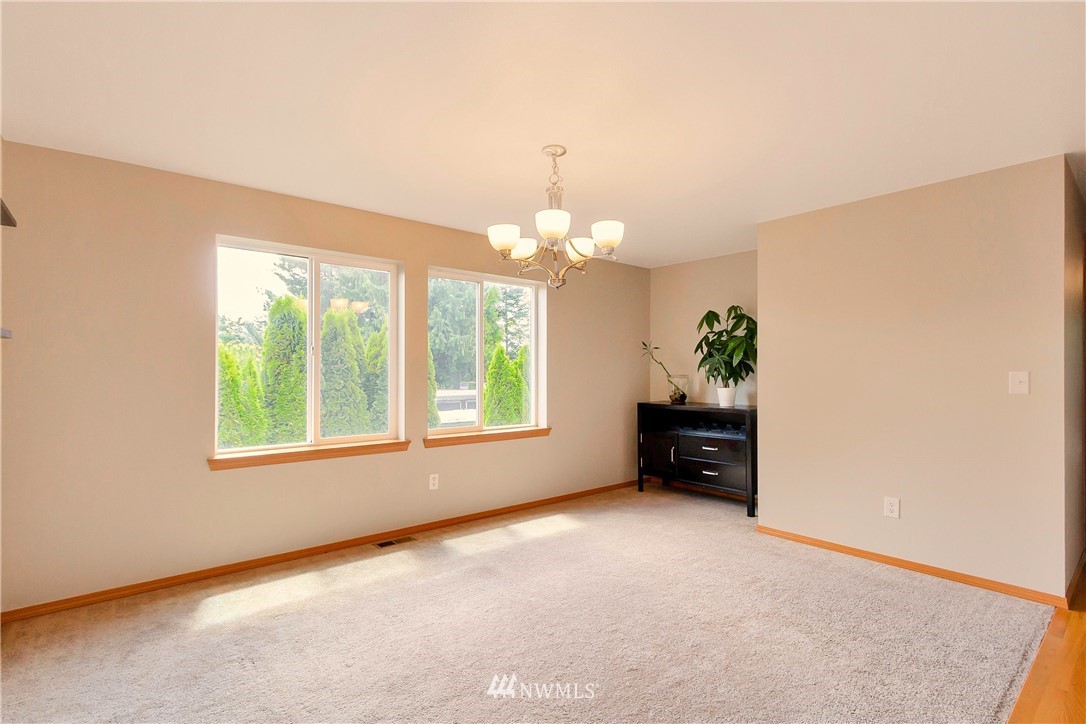11204 Southeast 166th Place Renton, WA 98055 - Photo 3 of 23