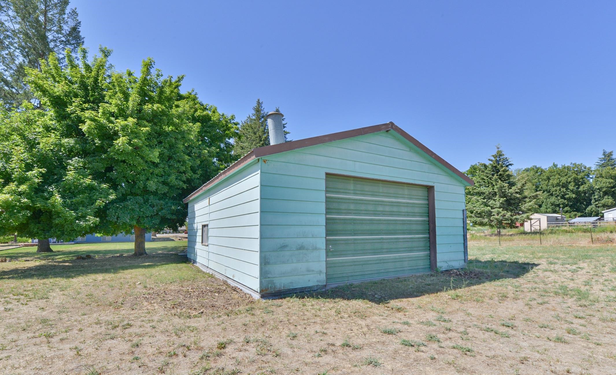 11312 West Betz Road Cheney, WA 99004 - Photo 28 of 37