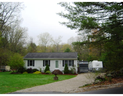 608 East Thompson Road Thompson, CT 06277 - Photo 2 of 9