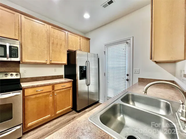 $1,800 | 13310 Erwin Road, Charlotte, NC 28273