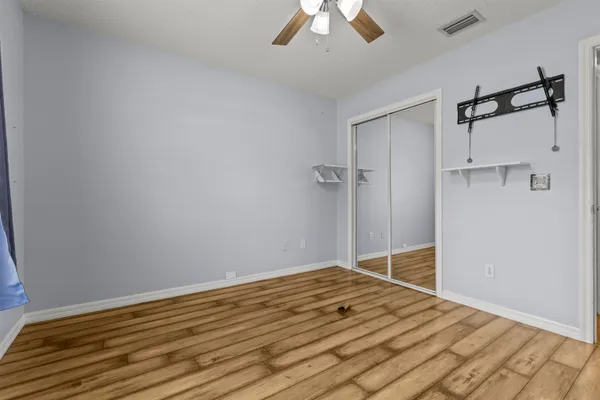 a view of empty room