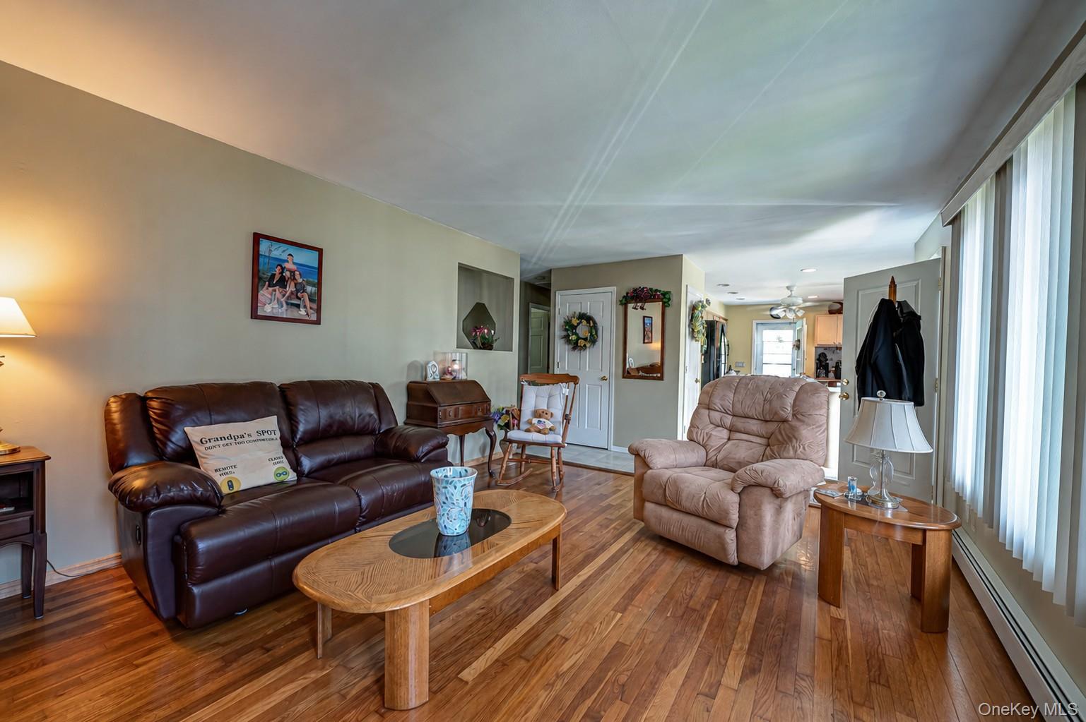 6 45th Street Islip, NY 11751 - Photo 4 of 22