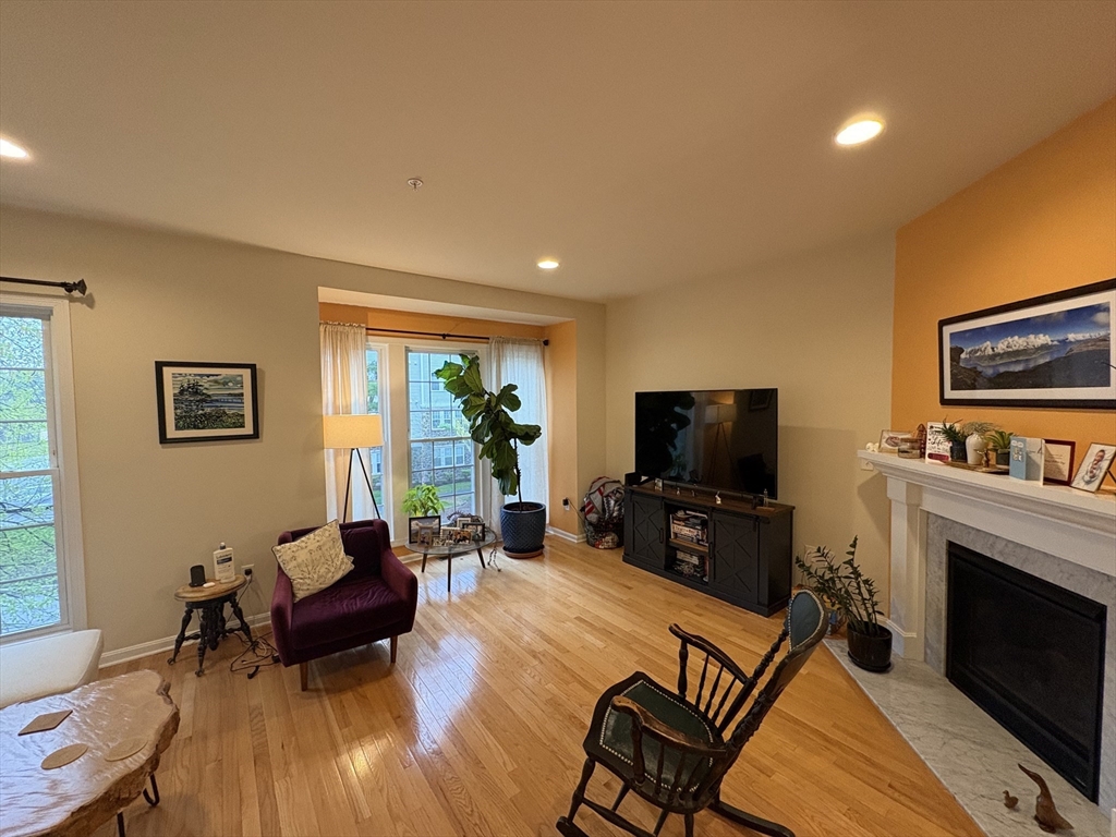 33 Jacob Way, Unit 33 Reading, MA 01867 - Photo 7 of 33