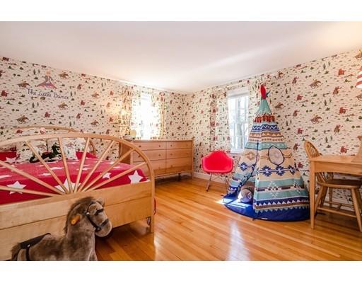 7 Bernard Road Wellesley, MA 02481 - Photo 16 of 25