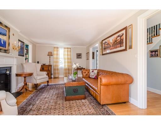 7 Bernard Road Wellesley, MA 02481 - Photo 4 of 25