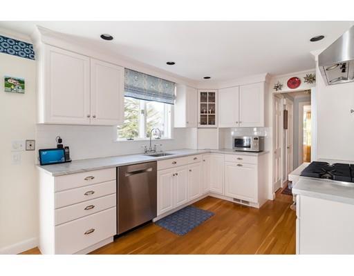 7 Bernard Road Wellesley, MA 02481 - Photo 9 of 25