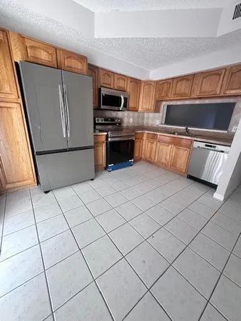 $2,750 | 9874 Northwest 57th Manor, Unit 9874, Coral Springs, FL 33076