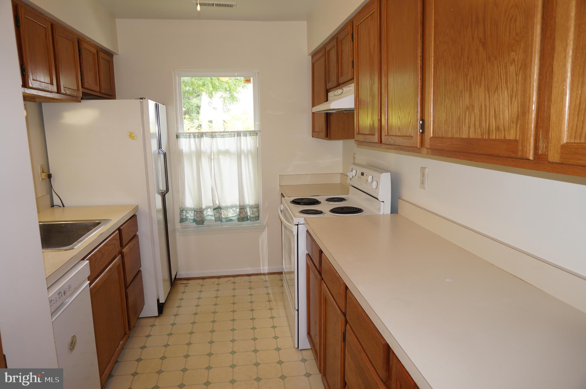 9262 Cherry Lane, Unit 4 Laurel, MD 20708 - Photo 2 of 21 Kitchen