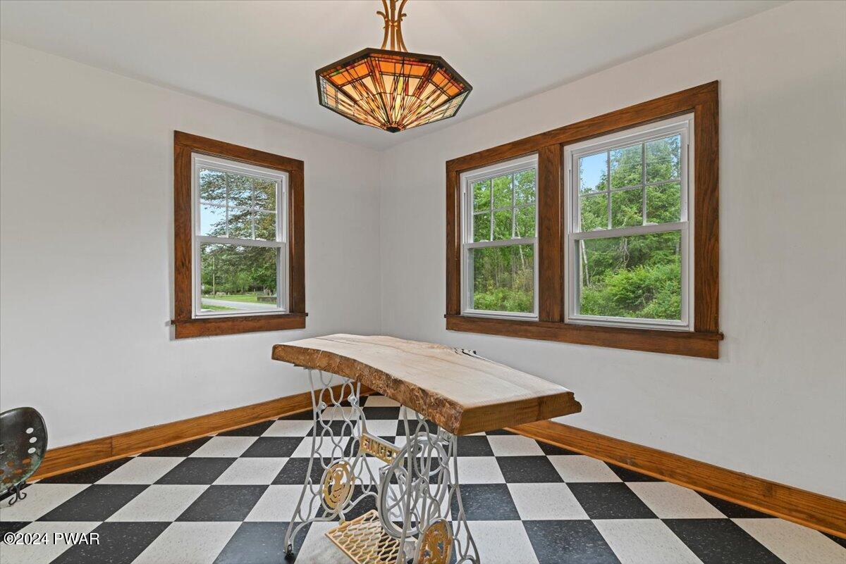807 Callicoon Road Damascus, PA 18415 - Photo 17 of 68 Dining Room