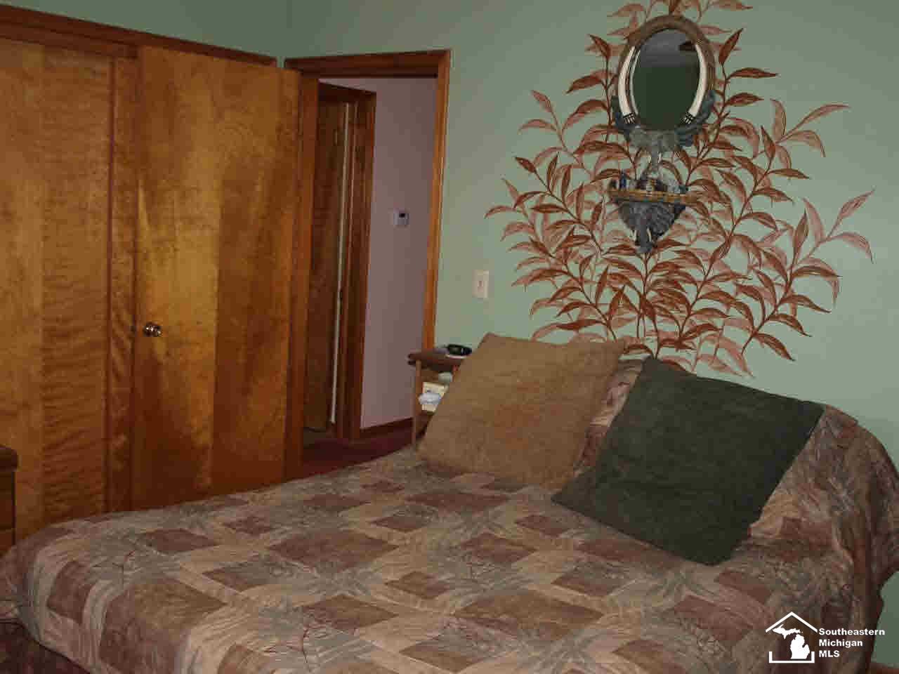 11345 Douglas Road Temperance, MI 48182 - Photo 10 of 19