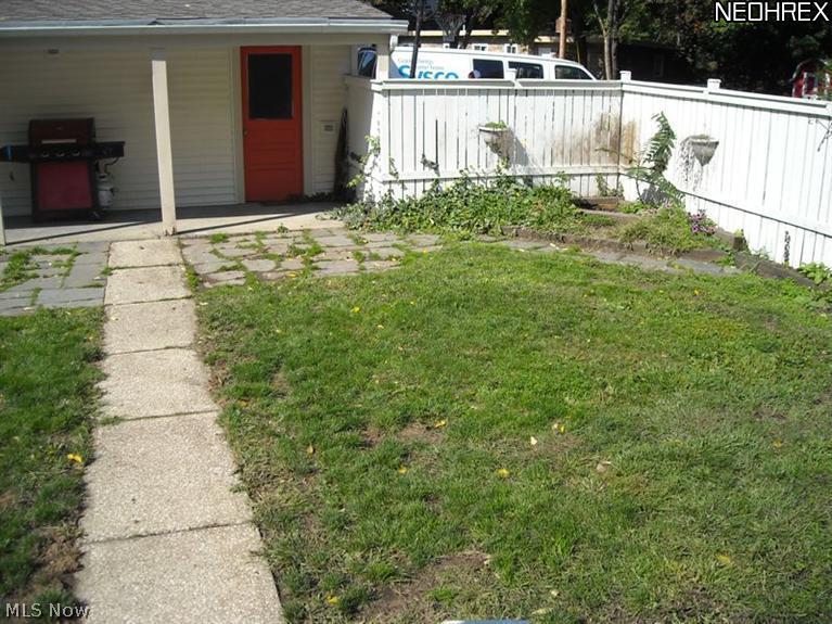 1484 Riverside Drive Akron, OH 44310 - Photo 20 of 20 View 2 of private fenced yard