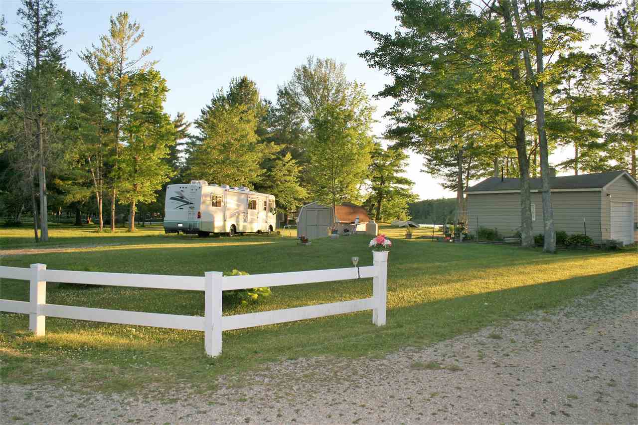 5666 Pinecone Road Interlochen, MI 49643 - Photo 12 of 36 1848328-11.JPG