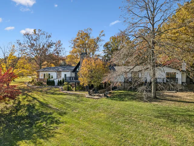 $1,690,000 | 1985 Country View, Chapmansboro, TN 37035
