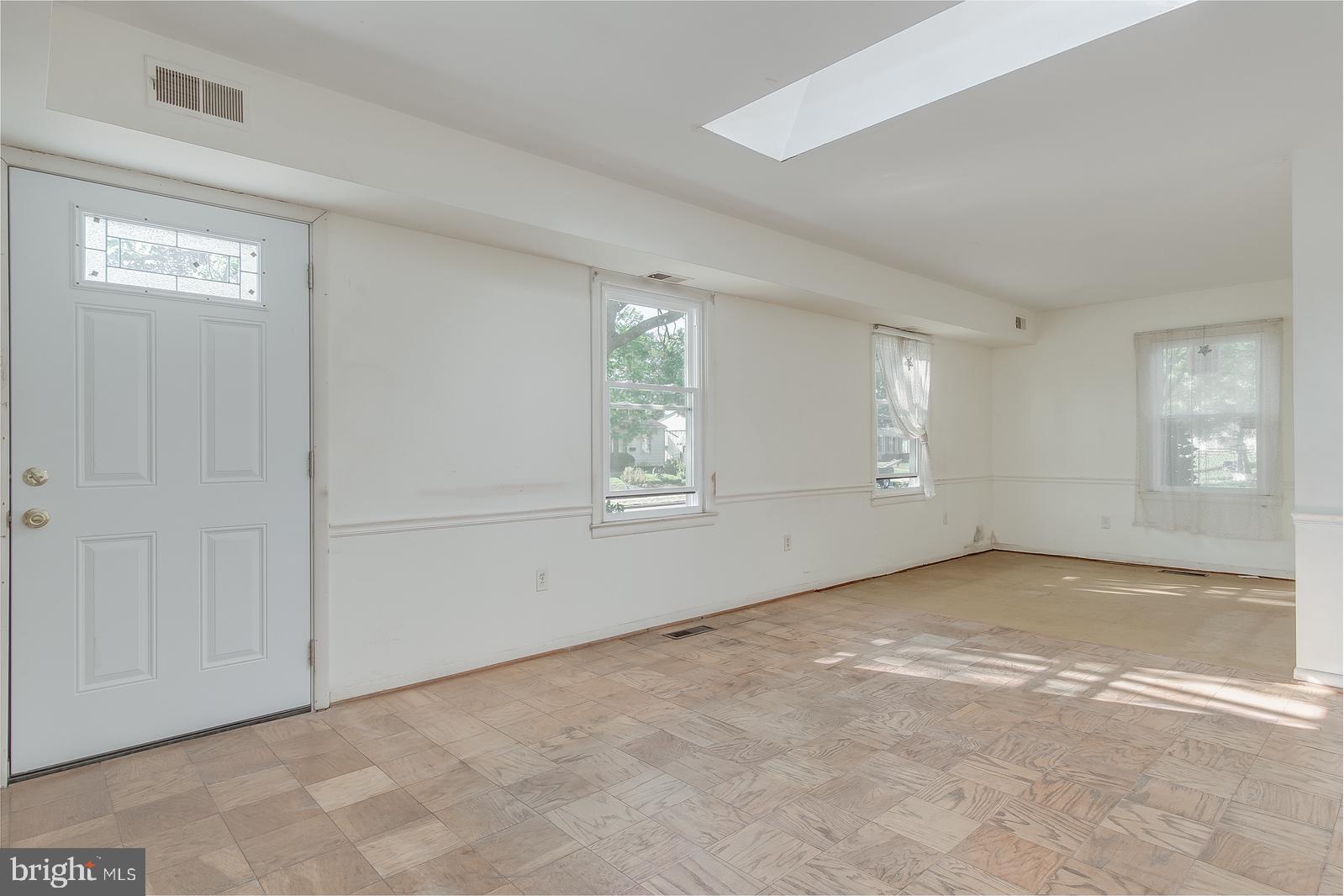 463 Carrollton Drive Frederick, MD 21701 - Photo 8 of 30