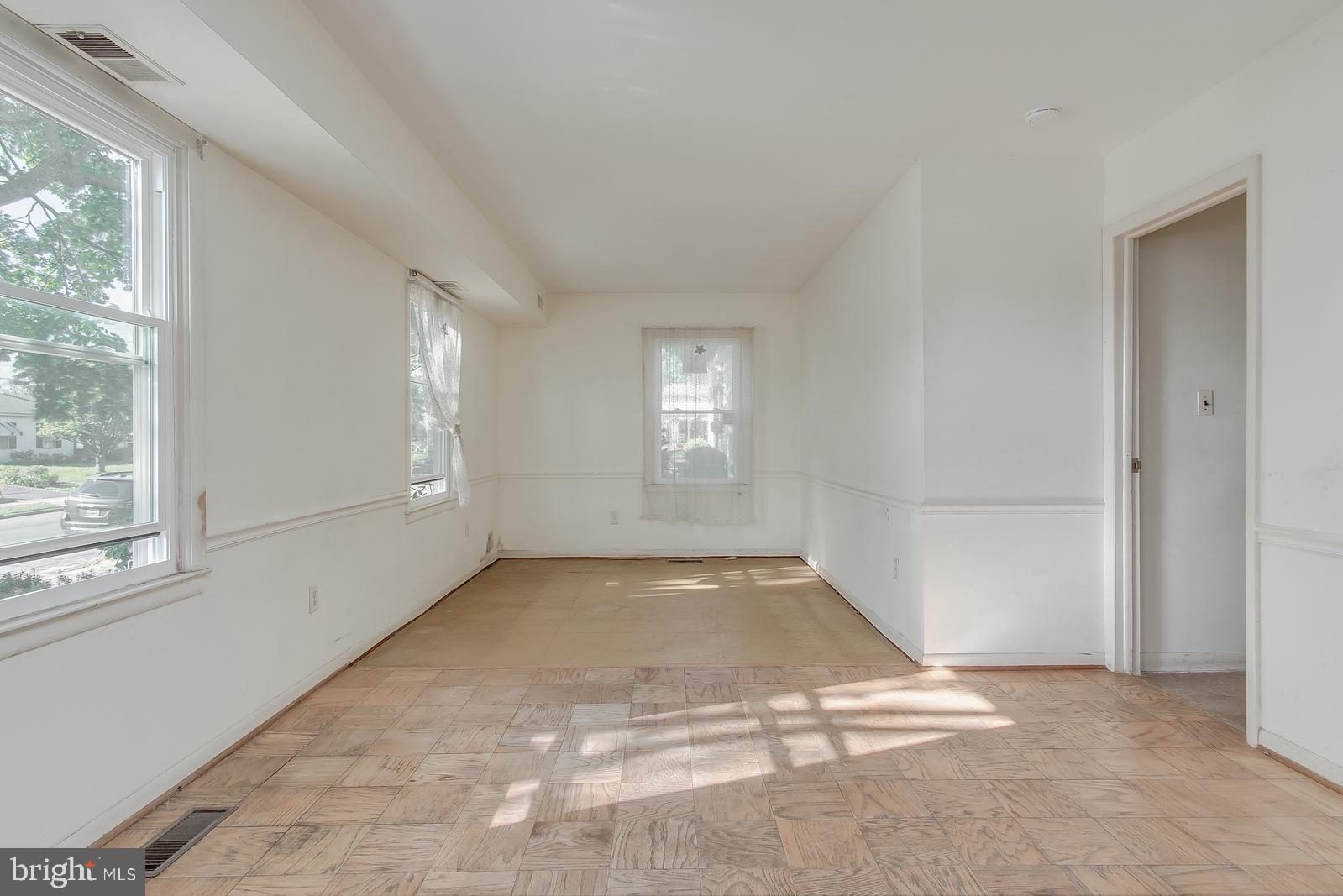 463 Carrollton Drive Frederick, MD 21701 - Photo 9 of 30