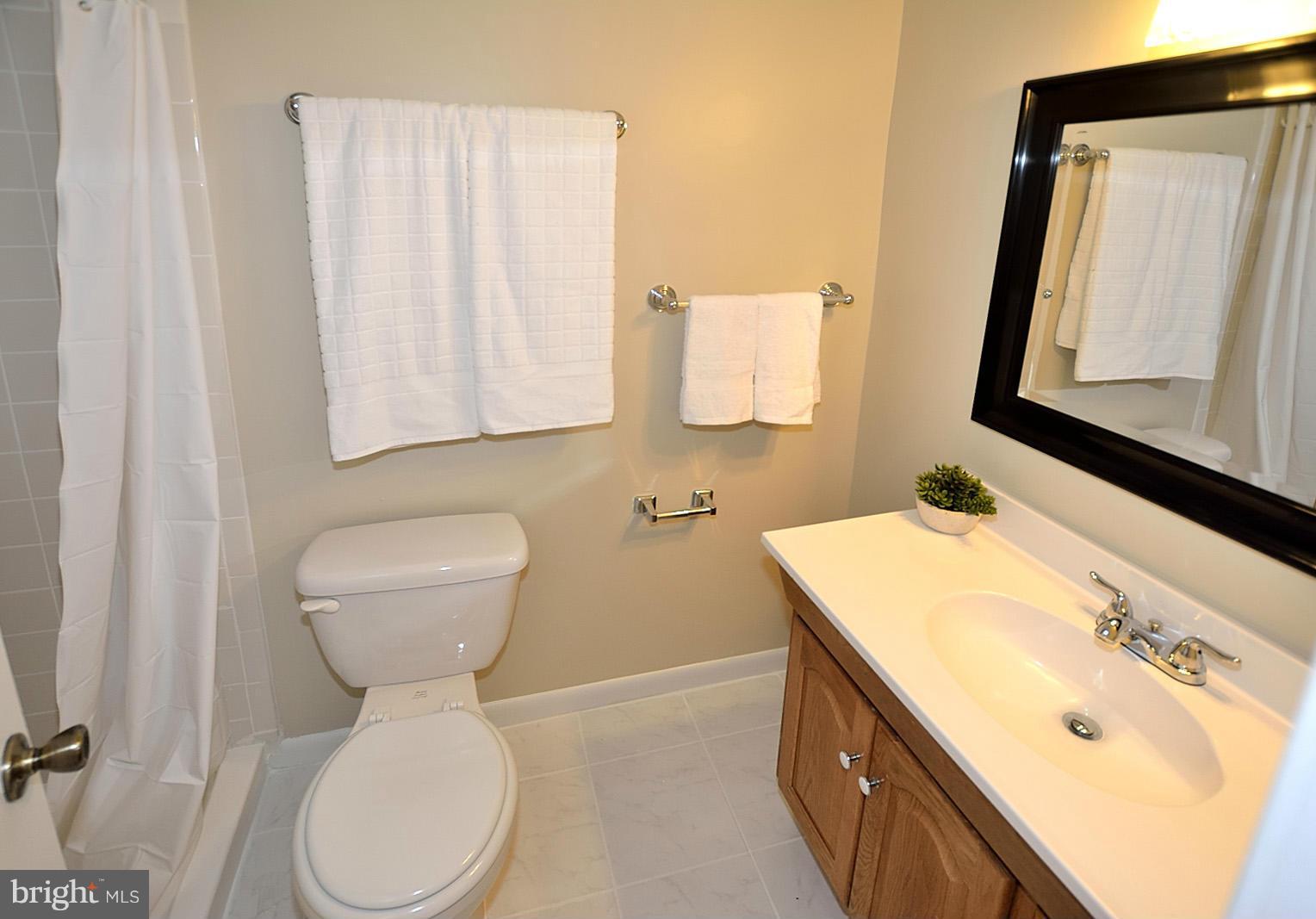 11936 Travistock Court Reston, VA 20191 - Photo 14 of 30 Master Bedroom bathroom