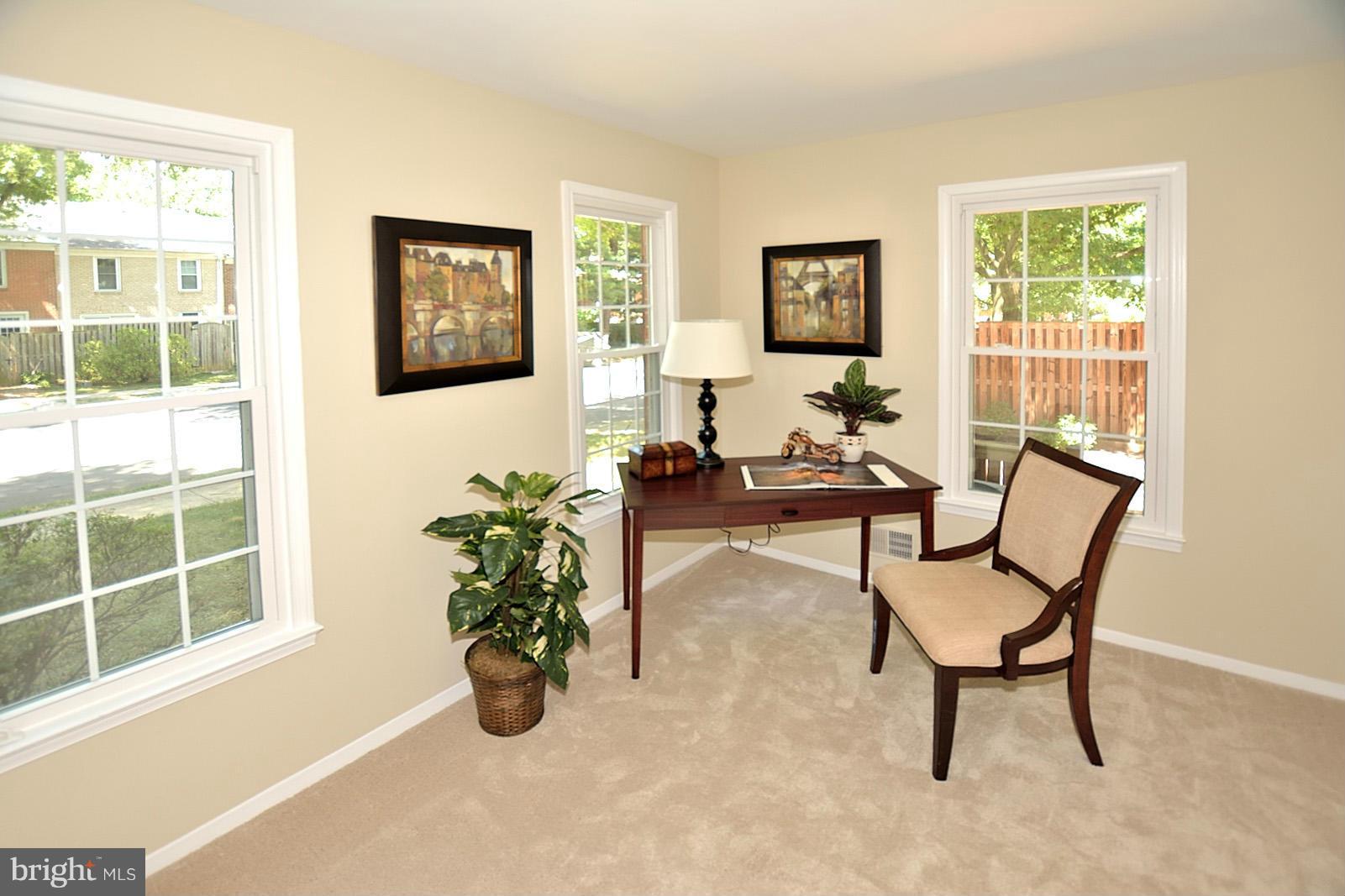 11936 Travistock Court Reston, VA 20191 - Photo 7 of 30 Main level office / den / study