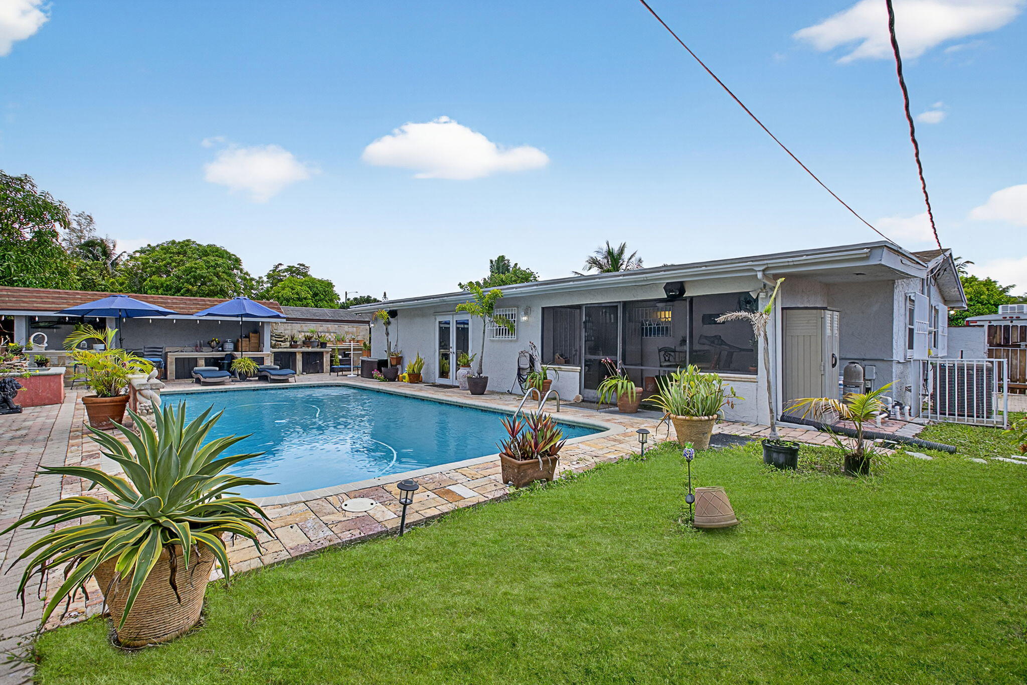 6139 Southwest 3rd Street Margate, FL 33068 - Photo 45 of 51 46-web-or-mls-IMG_5931