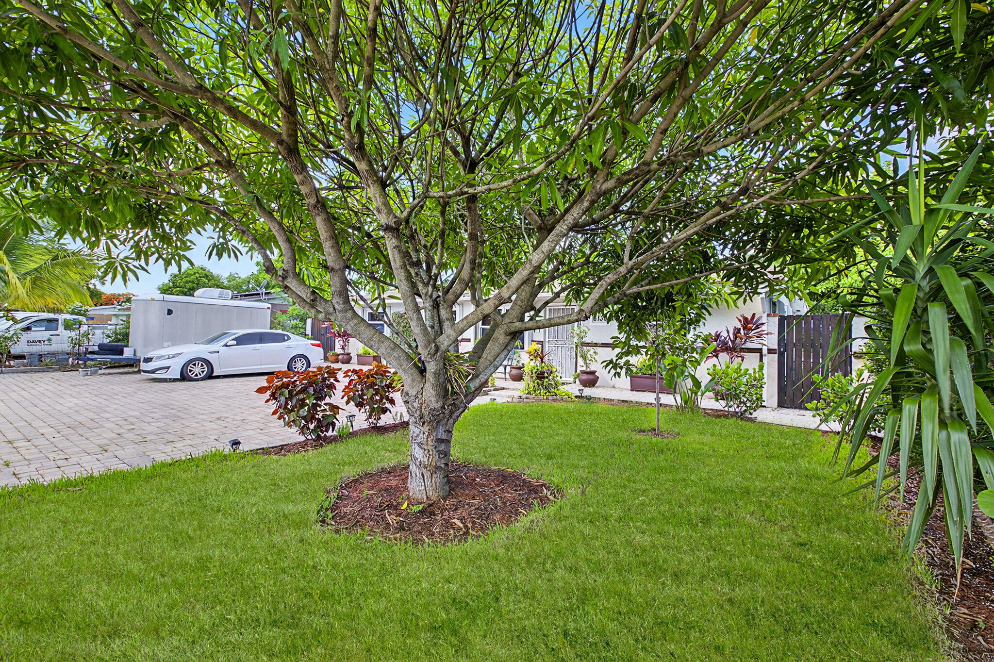 6139 Southwest 3rd Street Margate, FL 33068 - Photo 5 of 51 12-web-or-mls-IMG_5966