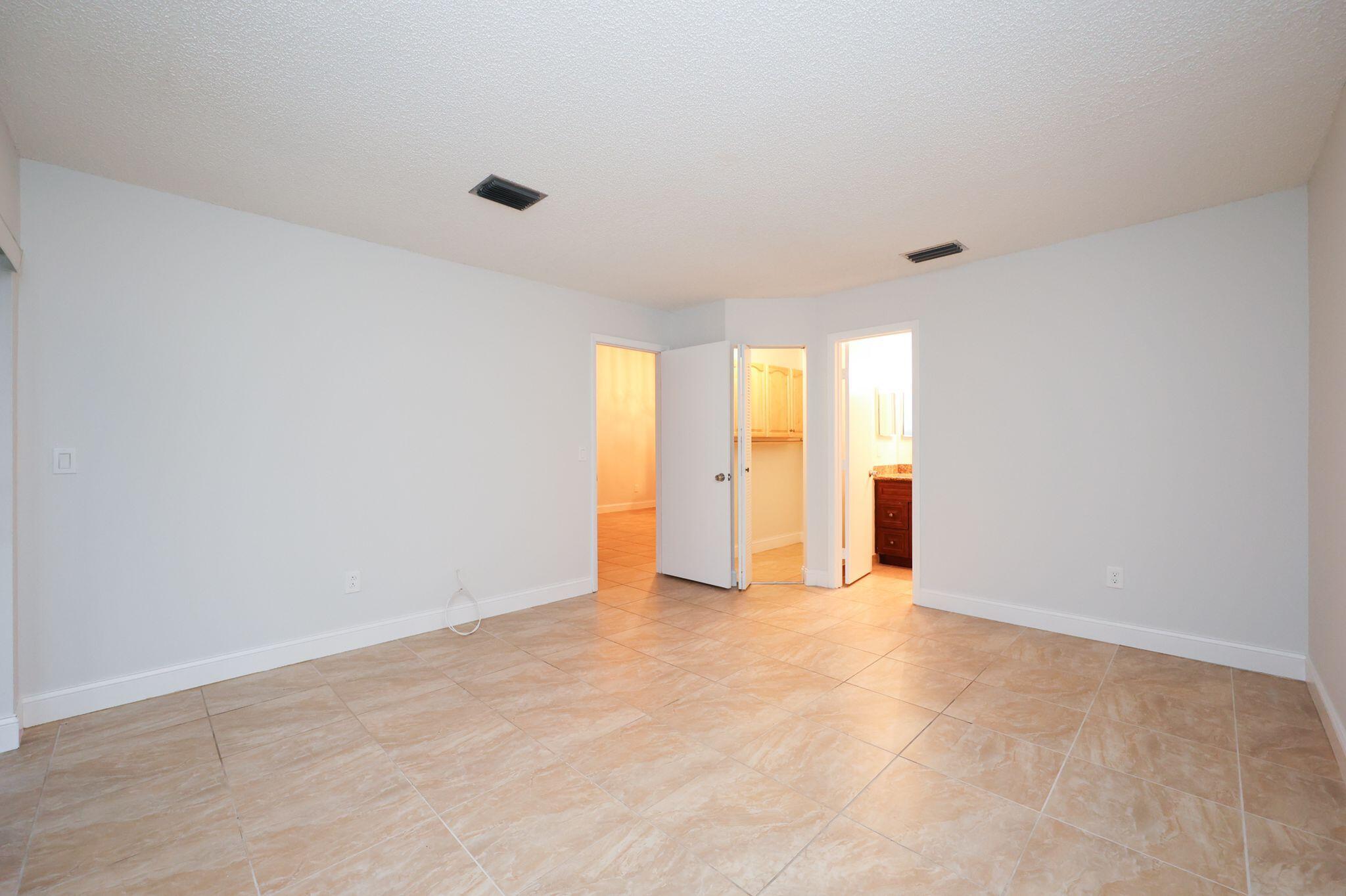 10127 Boca Bend East, Unit B2 Boca Raton, FL 33428 - Photo 29 of 39 1b9027c8-a1d1-43d6-afa6-bb3ba5883c51