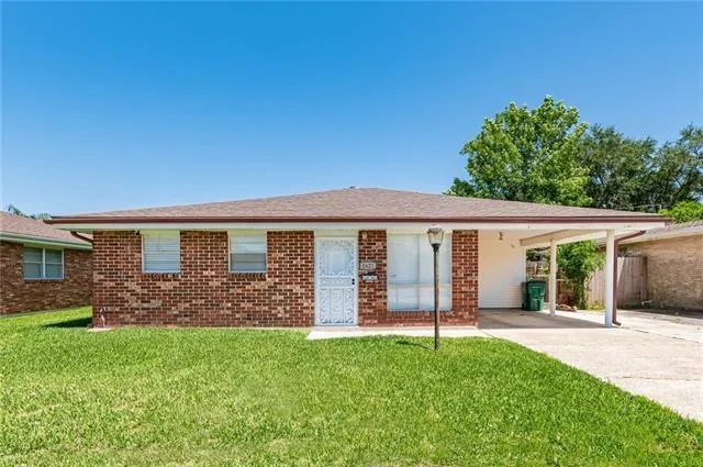 $1,900 | 1621 Maplewood Drive, Harvey, LA 70058