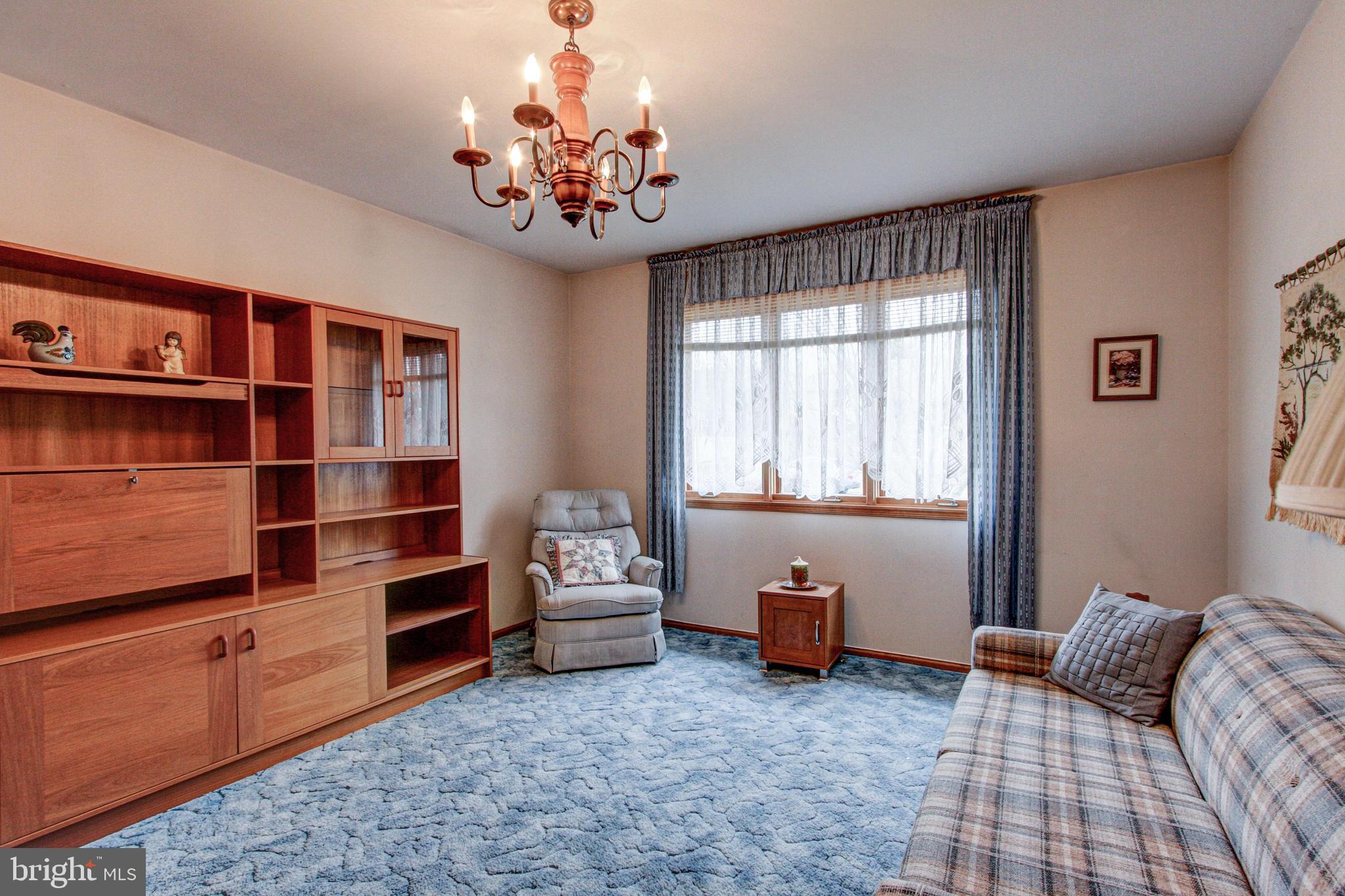 758 Bluebell Road Warminster, PA 18974 - Photo 23 of 43 Bedroom 2
