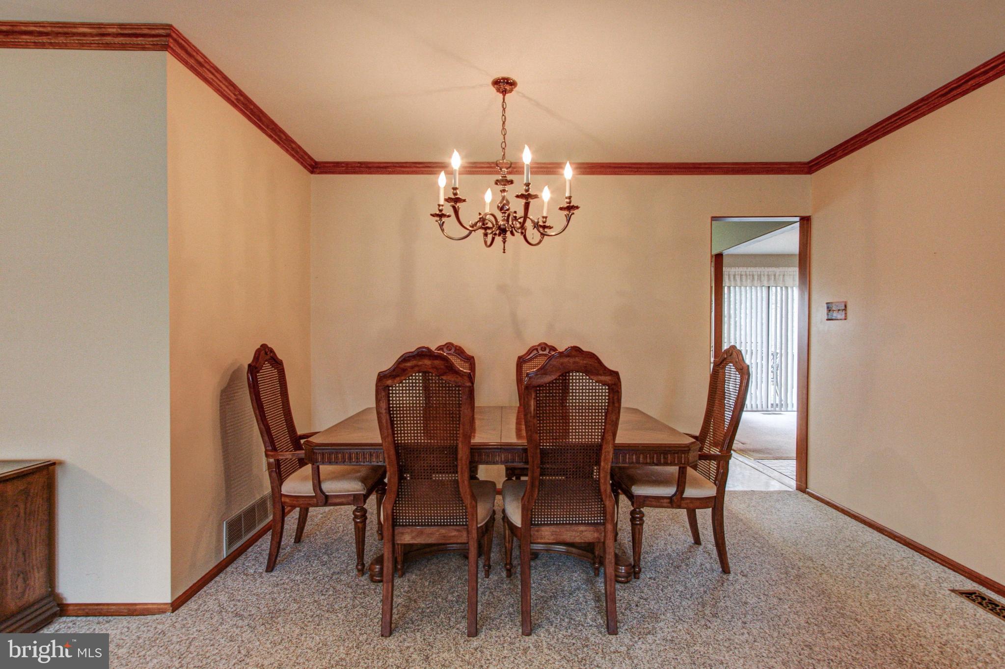 758 Bluebell Road Warminster, PA 18974 - Photo 8 of 43 Dining room