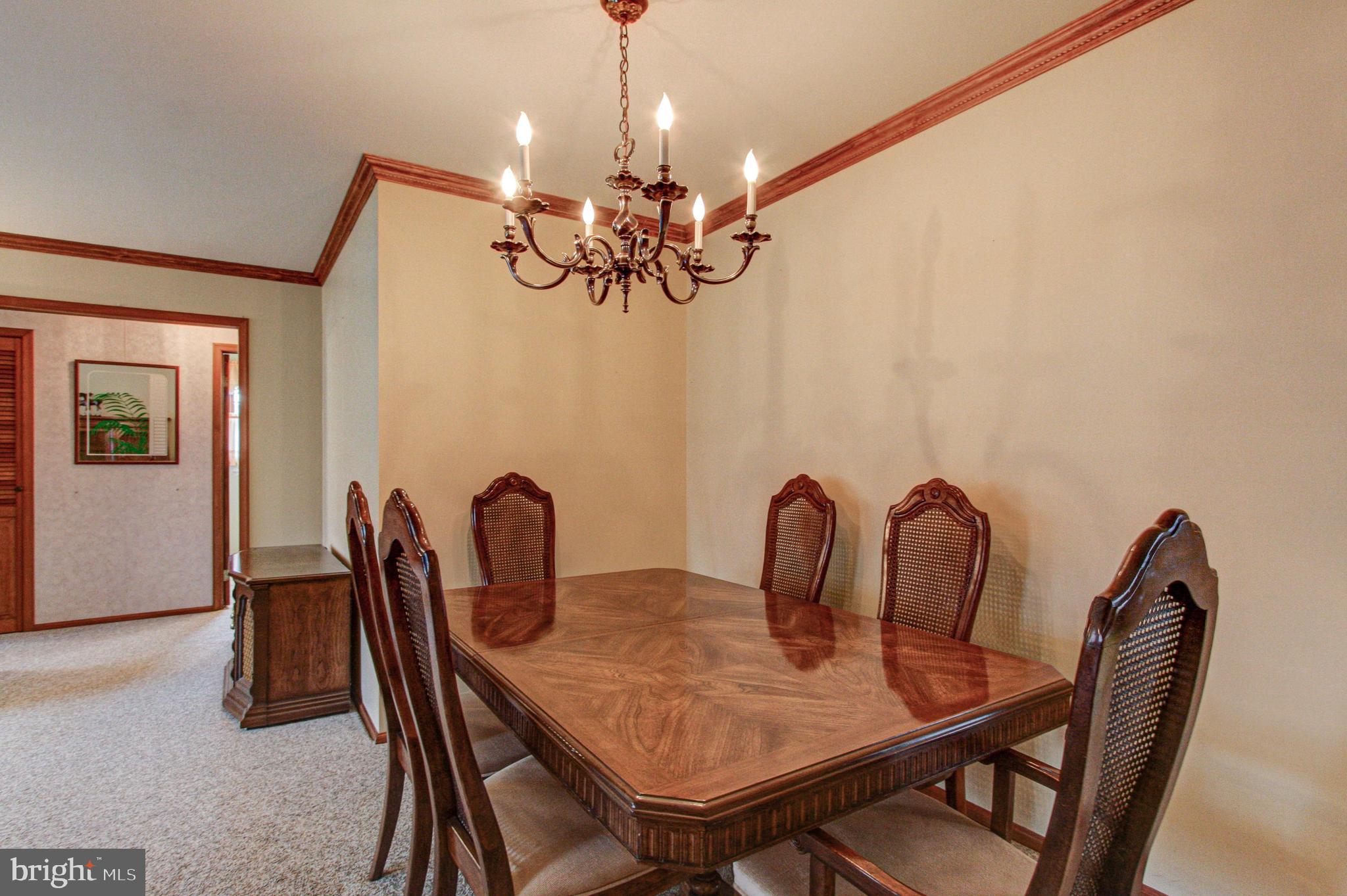 758 Bluebell Road Warminster, PA 18974 - Photo 10 of 43 Dining room