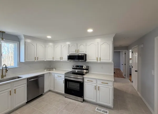 $799,000 | 17 Andrew Road, Sagamore Beach, MA 02562