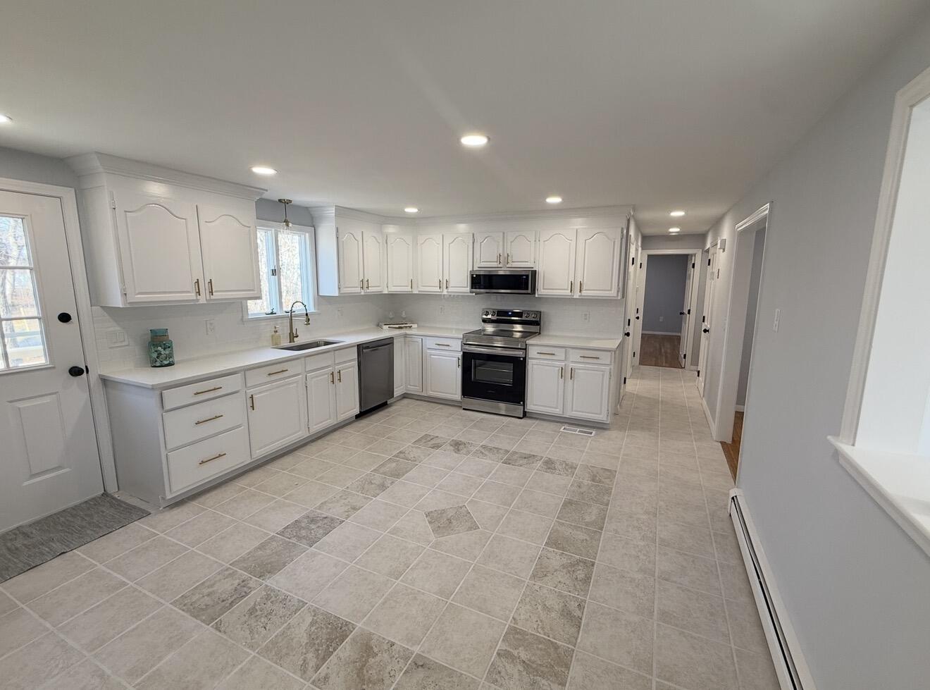 17 Andrew Road Sagamore Beach, MA 02562 - Photo 10 of 33 IMG_3325