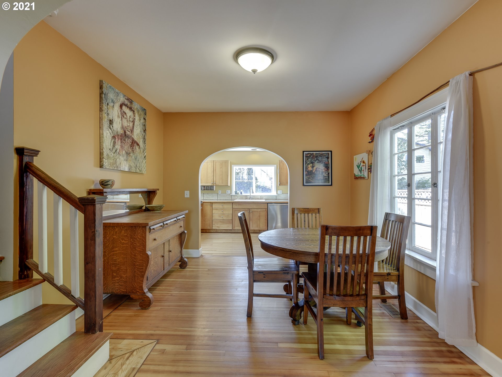 3522 Southwest Canby Street Portland, OR 97219 - Photo 12 of 32 Gallery Image 12