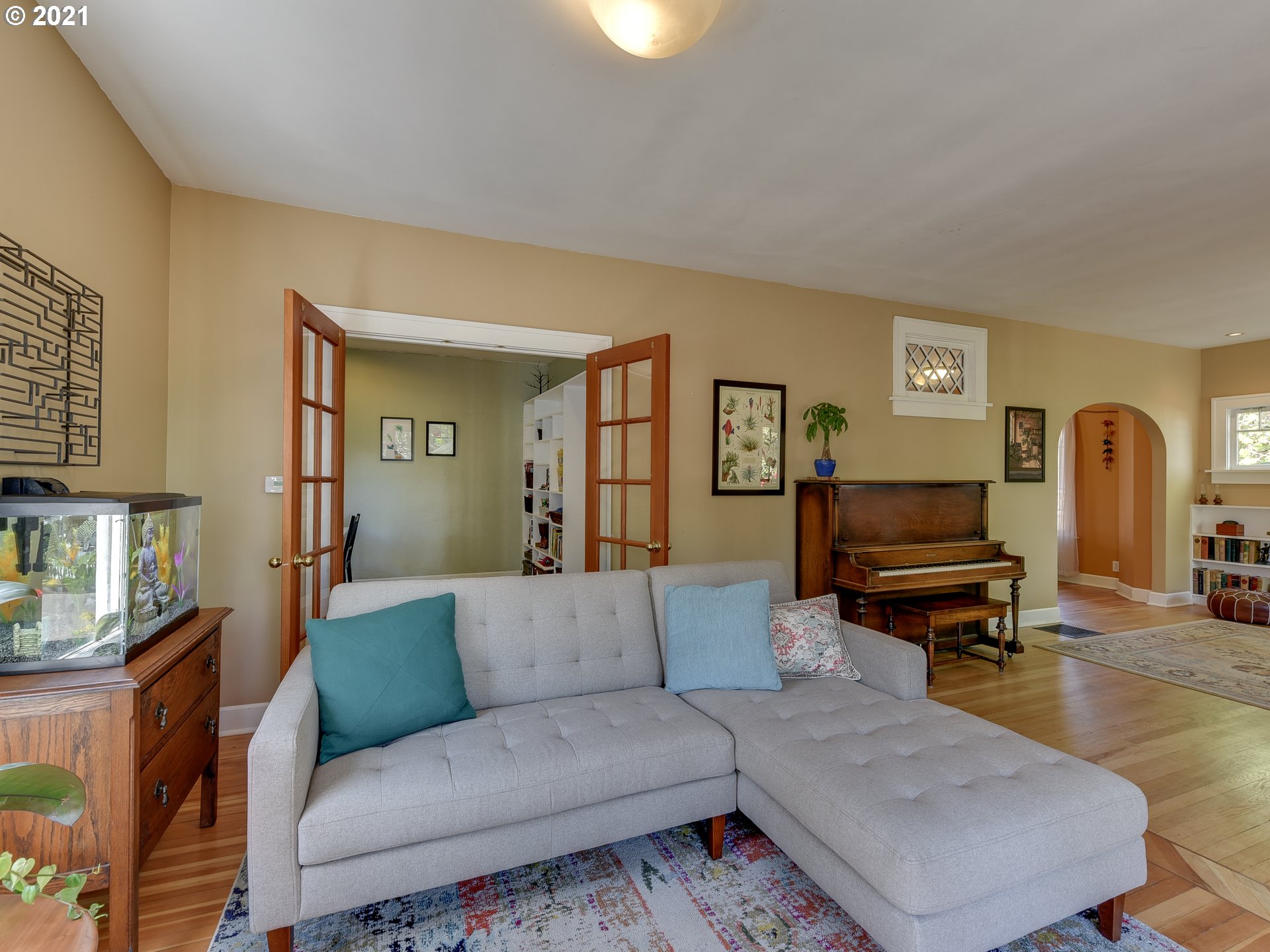 3522 Southwest Canby Street Portland, OR 97219 - Photo 8 of 32 Gallery Image 8