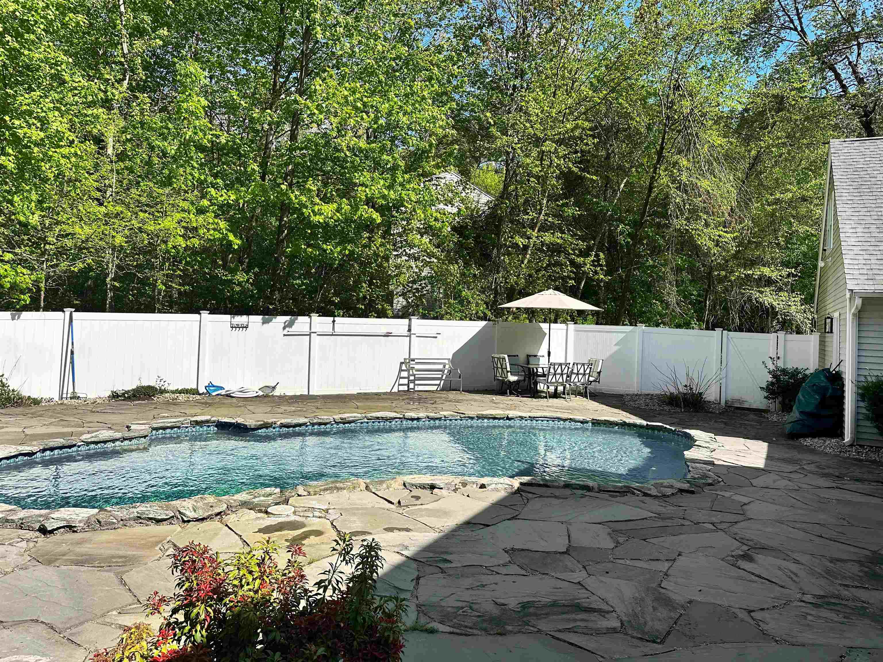 2 Hutchinson Road Merrimack, NH 03054 - Photo 14 of 28 Gallery Image 14