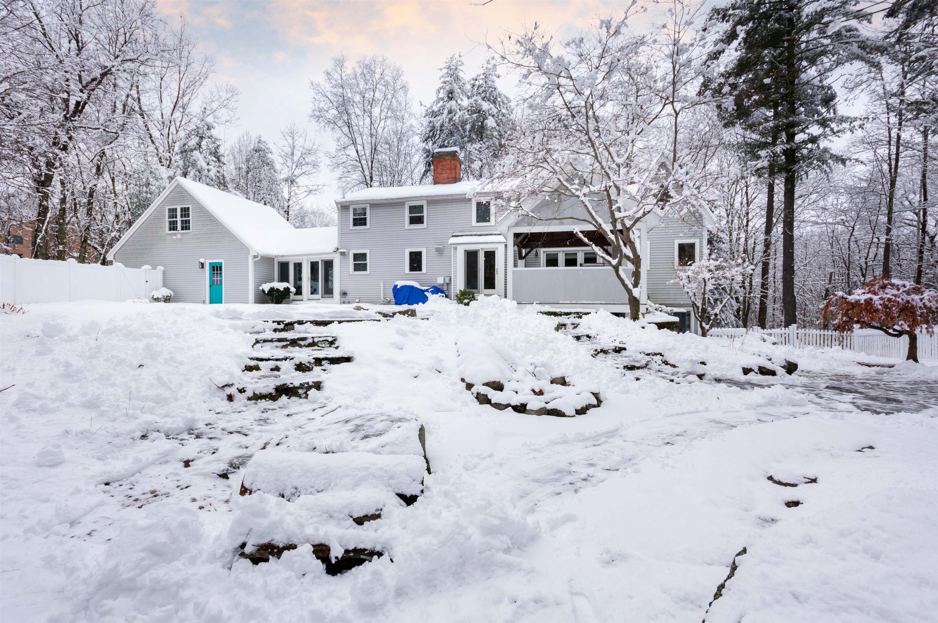 2 Hutchinson Road Merrimack, NH 03054 - Photo 2 of 28 Gallery Image 2