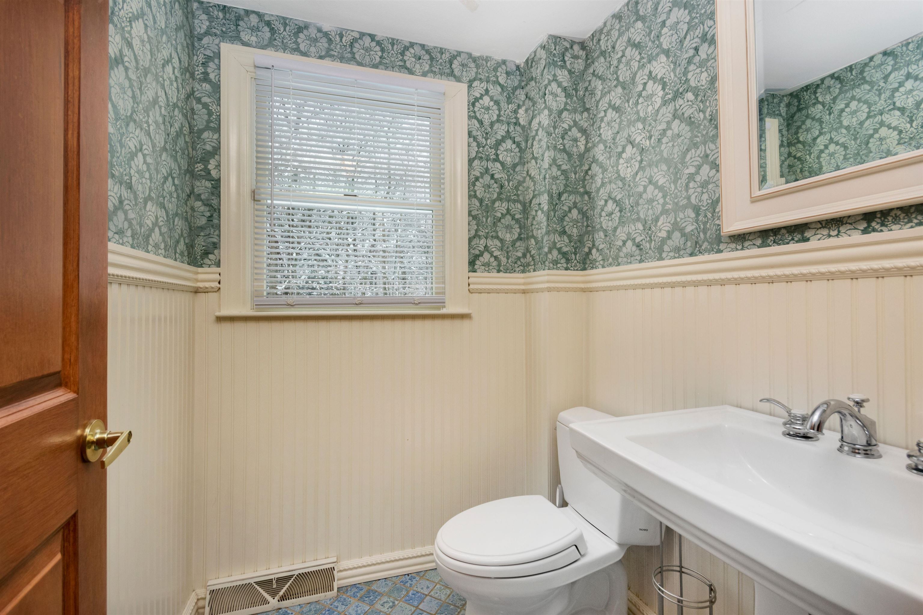 2 Hutchinson Road Merrimack, NH 03054 - Photo 28 of 28 Gallery Image 28