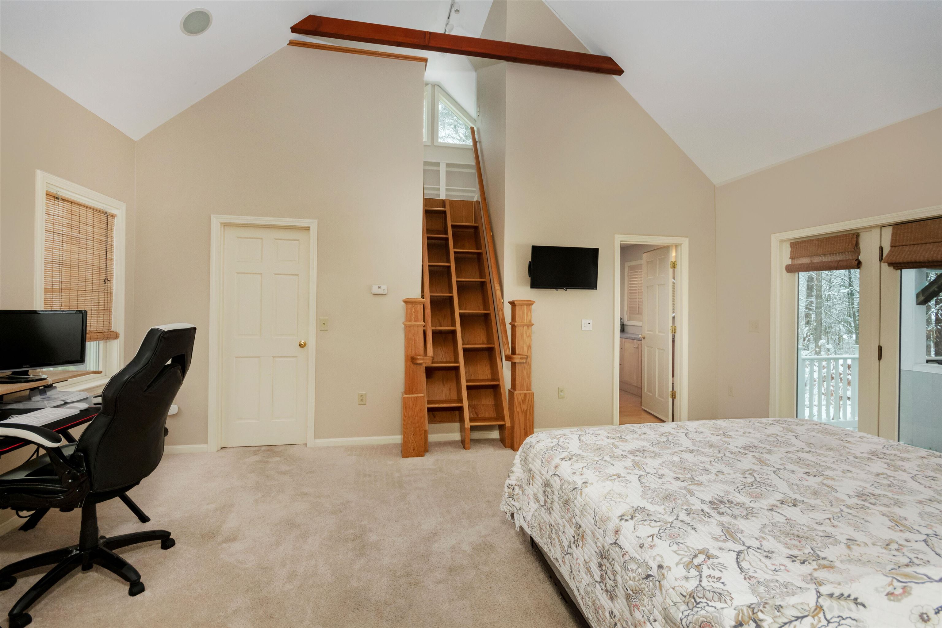 2 Hutchinson Road Merrimack, NH 03054 - Photo 3 of 28 Gallery Image 3
