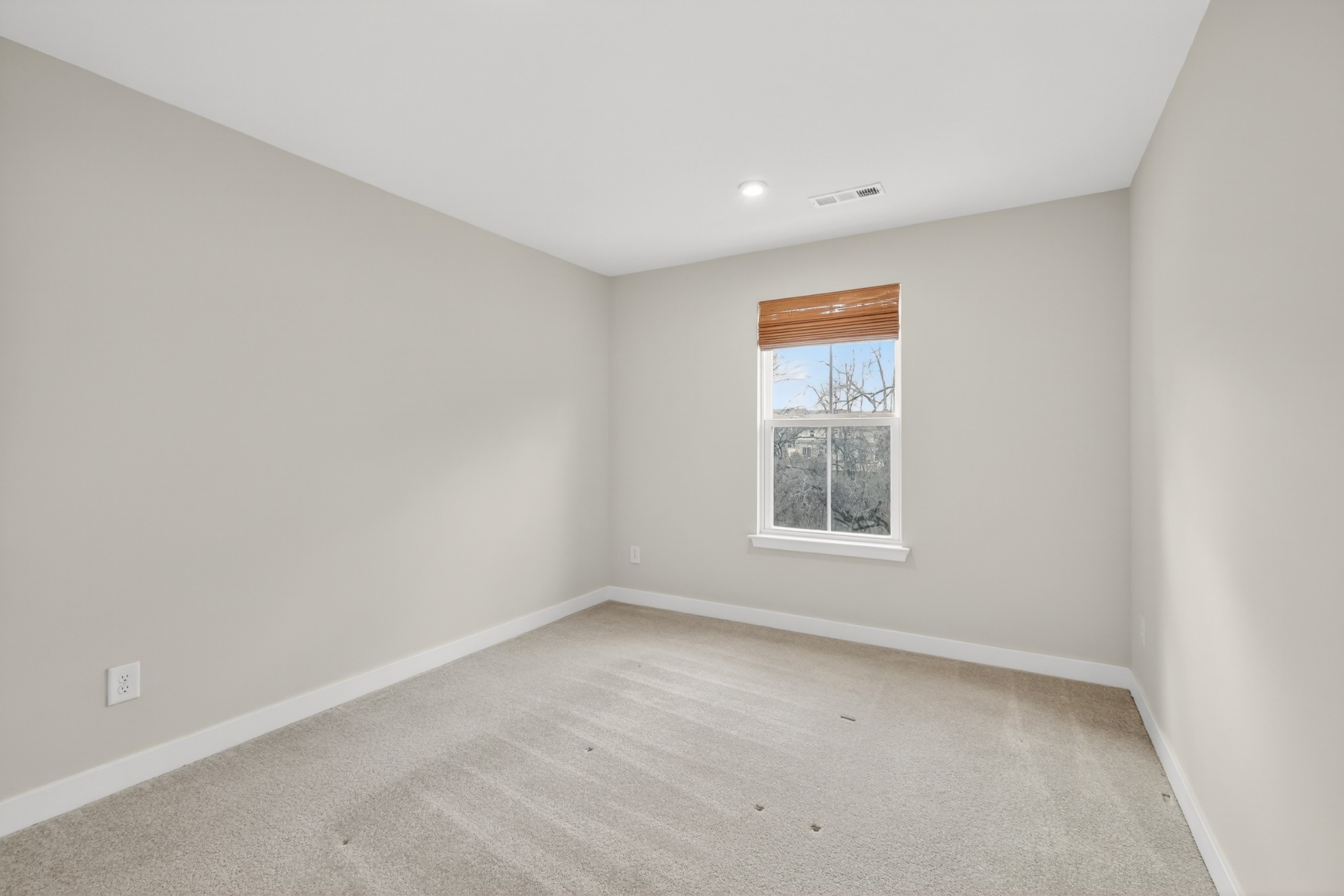 1085 Duncan Street Gallatin, TN 37066 - Photo 28 of 35 a view of an empty room with a window
