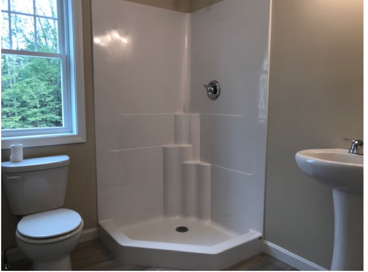 21 Langford Road, Unit 21 Raymond, NH 03077 - Photo 9 of 22