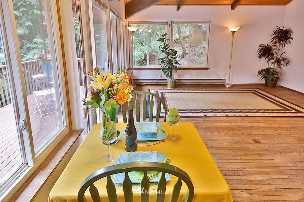 2879 Sunlight Drive Clinton, WA 98236 - Photo 15 of 22 Gallery Image 15