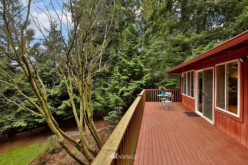 2879 Sunlight Drive Clinton, WA 98236 - Photo 17 of 22 Gallery Image 17