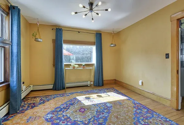 $399,900 | 16 Willow Street, Brattleboro, VT 05301