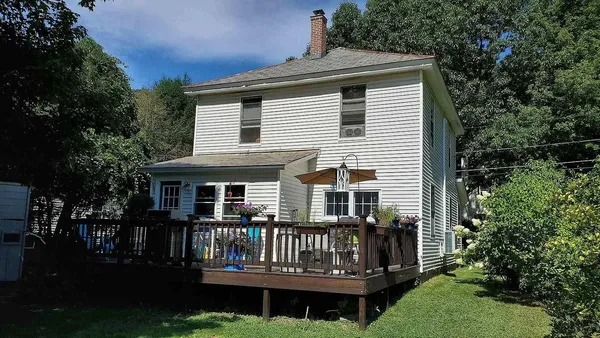 $399,900 | 16 Willow Street, Brattleboro, VT 05301