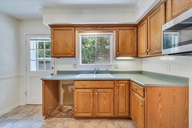 $384,950 | 4005 Chaparral Drive, Roanoke, VA 24018