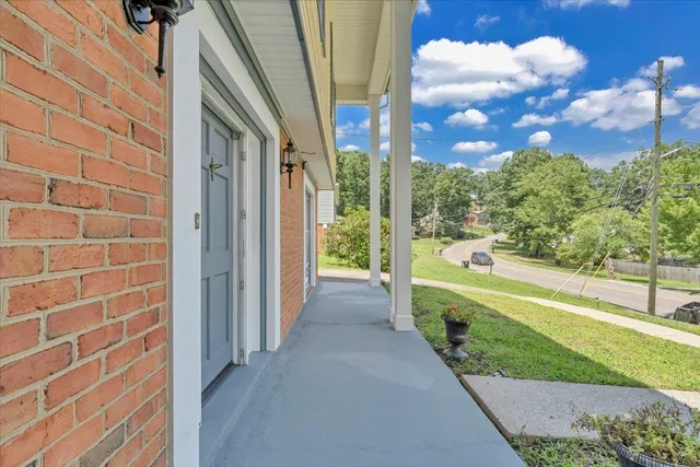 $384,950 | 4005 Chaparral Drive, Roanoke, VA 24018