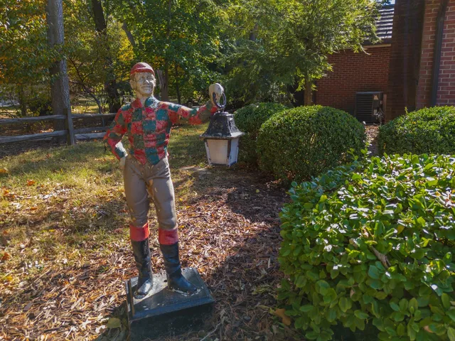 $699,000 | 2001 Cloud Street, Bloomington, IL 61701