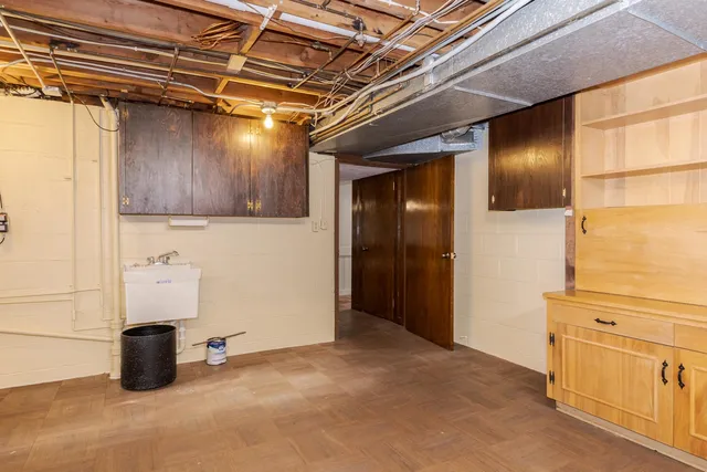 $699,000 | 2001 Cloud Street, Bloomington, IL 61701