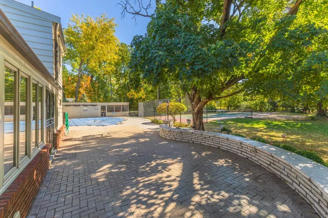 $699,000 | 2001 Cloud Street, Bloomington, IL 61701